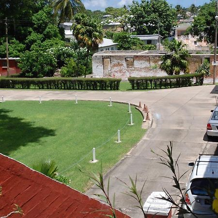 Charming Old World Apartment Bridgetown Exterior foto